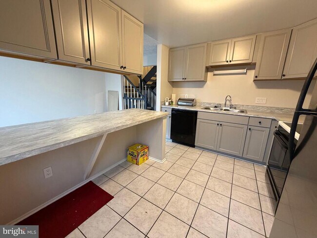 Foto del edificio - 327 James St