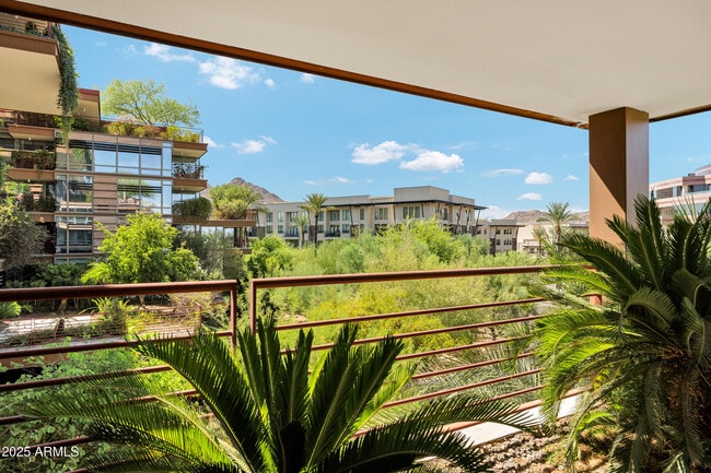 Foto del edificio - 7141 E Rancho Vista Dr