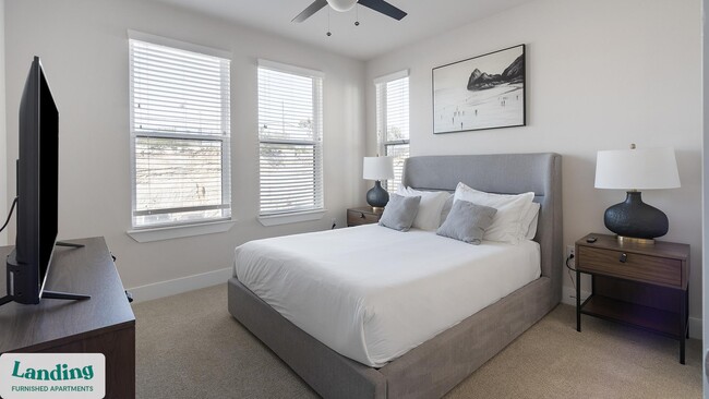 Building Photo - 15950 Chase Hill Blvd