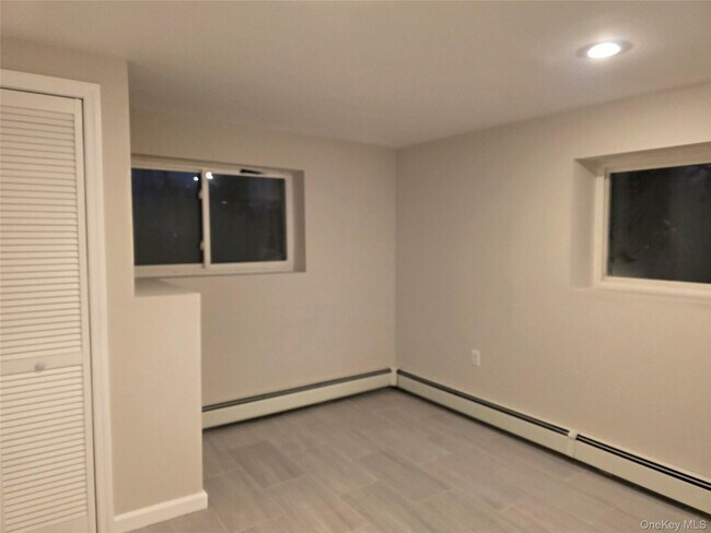 Foto del edificio - 8 Holly Ct