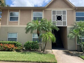 Building Photo - 9809 Turf Way