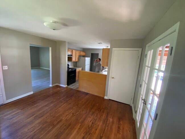 Foto del edificio - 9108 Westport Rd