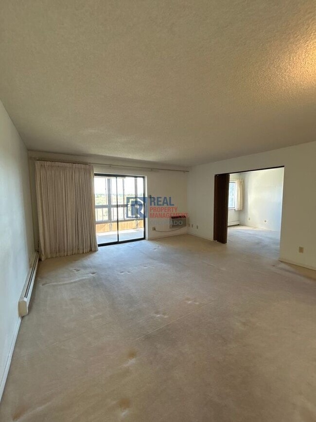 Photo - 13902 E Marina Dr Apartment