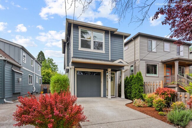 Building Photo - Bright and Modern Home Near Woodstock with...