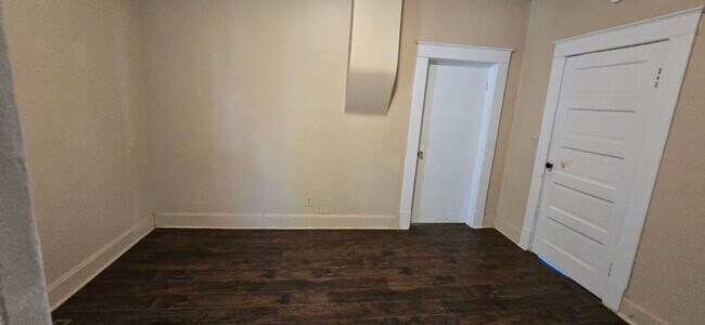 Foto del edificio - 1317 N Prospect Ave