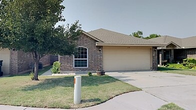 Building Photo - 1213 Norway Ave