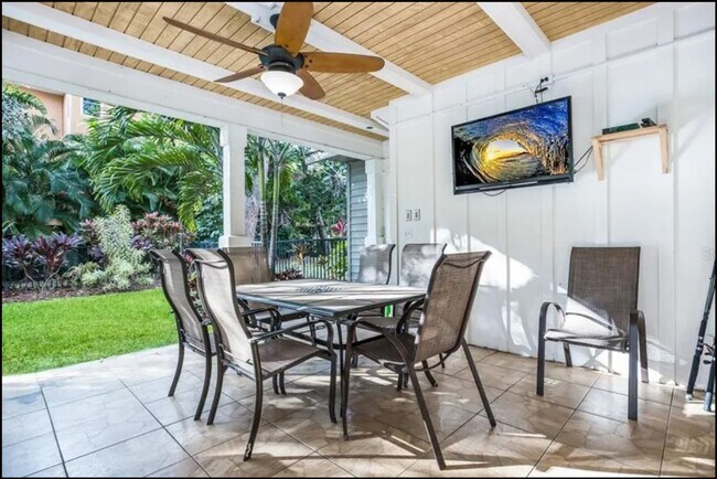 Foto del edificio - Furnished home on Palma Sola Bay with dock...