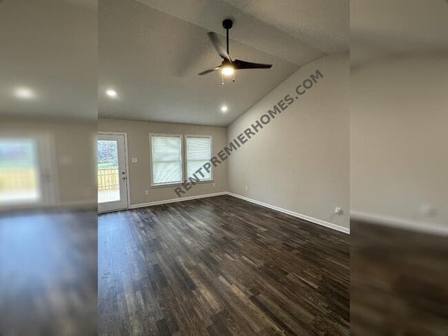 Building Photo - 18 Edward Dr