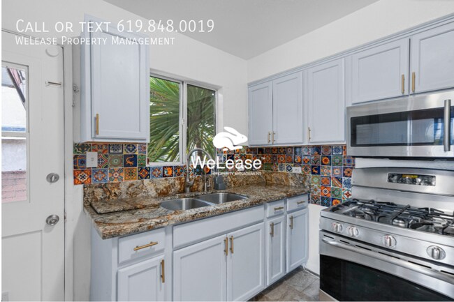 Building Photo - Charming 3-Bedroom Oasis with Gated Backya...