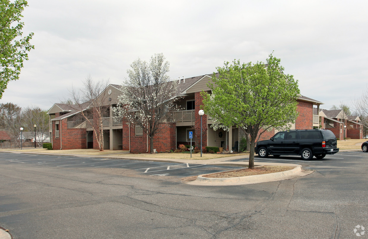 Building Photo - Rosewood Manor Senior Apartments