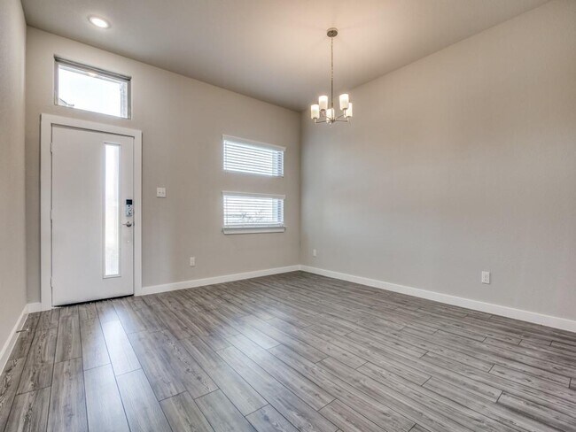 Foto del edificio - 3281 Feller Ln