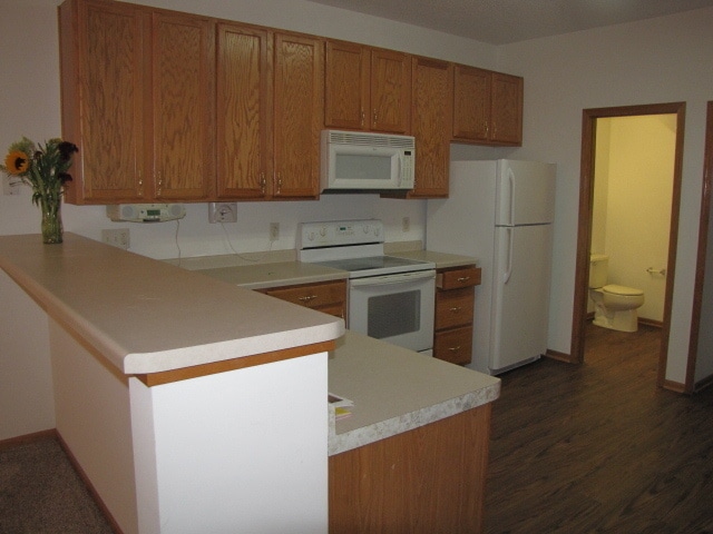 Building Photo - Townhome with Loft, Fireplace & Large Walk-In Closet. Trash and water included– Available May 1
