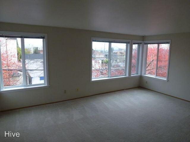 Building Photo - 4459 Fremont Ave N