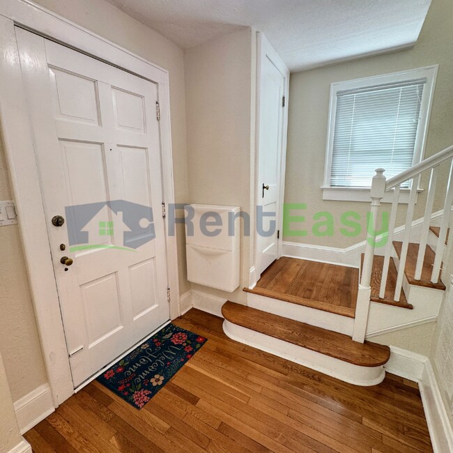 Foto del edificio - 2405 Harrell Ave