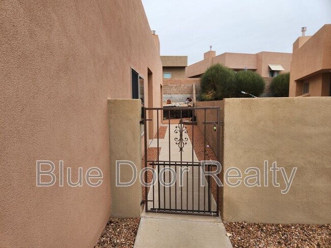 Foto del edificio - 4441 Sunflower Ct SE