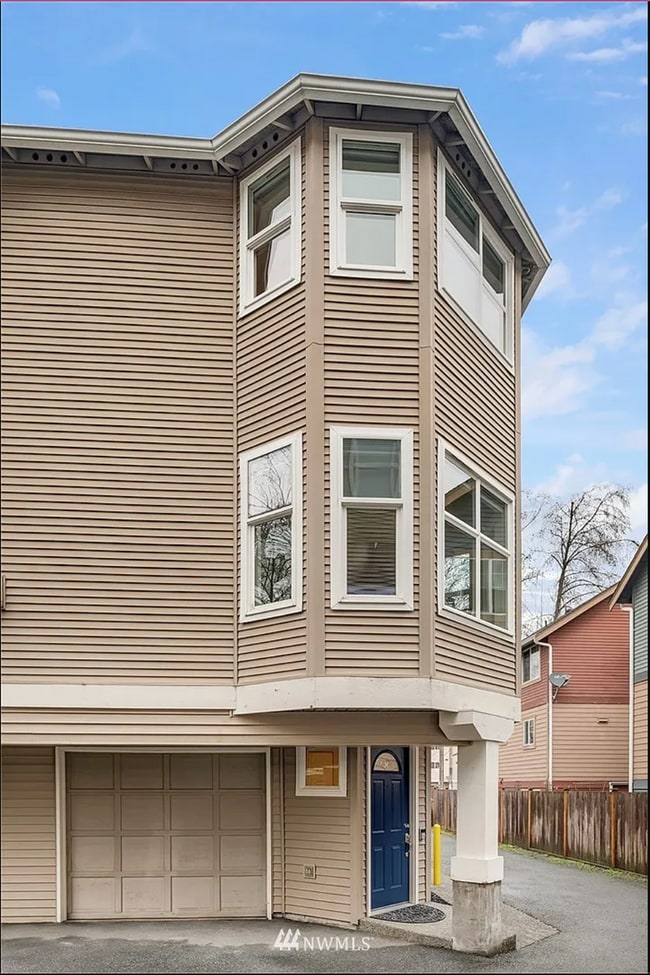 Foto del edificio - Stylish Furnished Greenwood Townhome 2Beds...