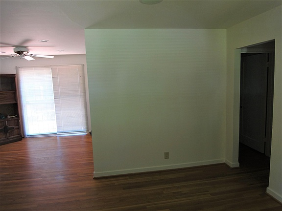 Building Photo - 2216 Ione St