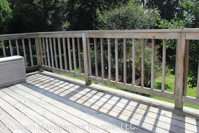 Building Photo - 3 br, 1.5 bath House - 118 Shawnee Dr.