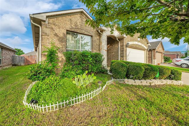 Building Photo - 5813 Paluxy Sands Trail