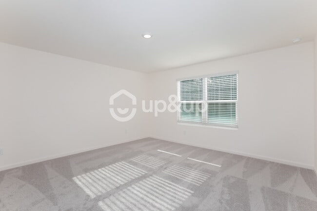 Building Photo - Fantastic 3bd/2.5ba home! Let yourself in!