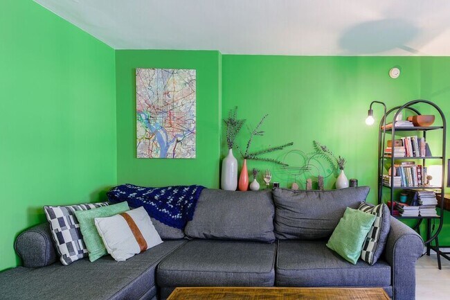 Foto del edificio - 1420 N St NW