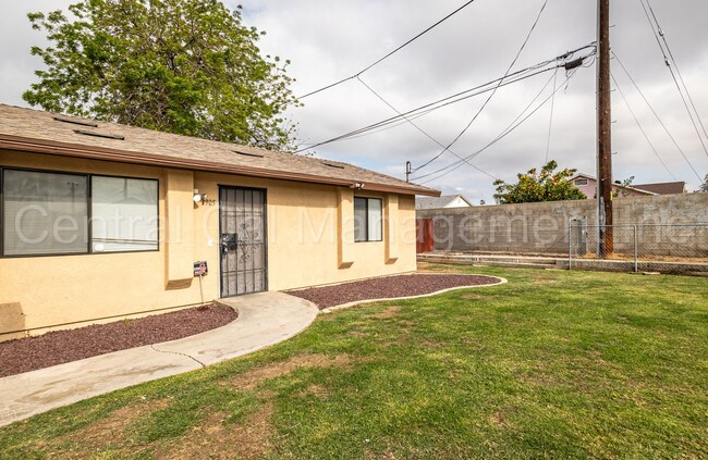 Foto del edificio - 2 Bedroom/1 Bath Home - $1395 Per Month