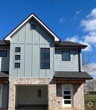 Building Photo - 537 Bellamy Ln