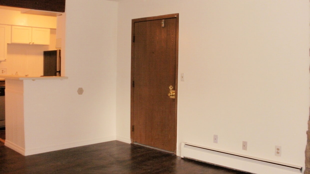 Inside Entrance - 10150 E Virginia Ave