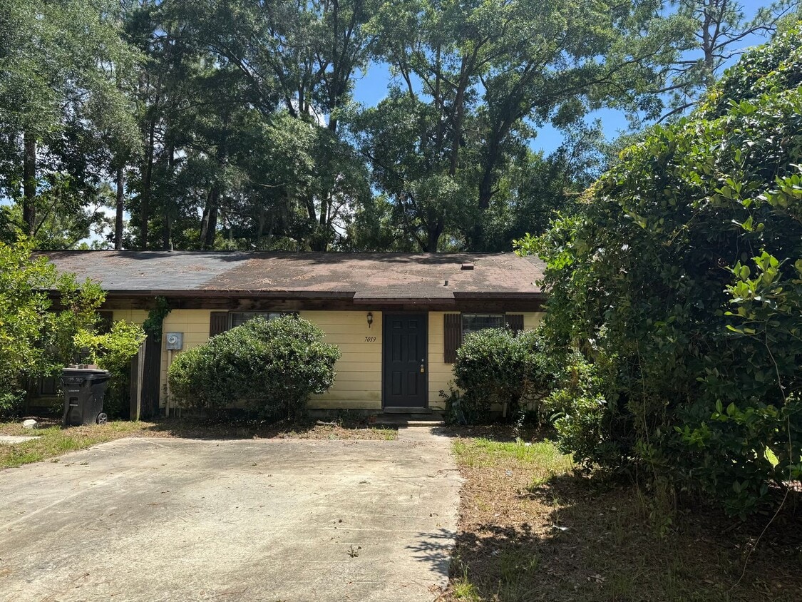 Primary Photo - 2/2 in Tower Oaks