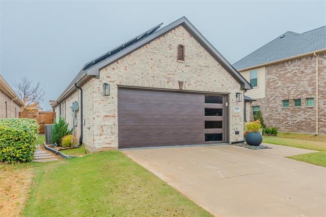 Foto del edificio - 5116 Boardwalk Dr