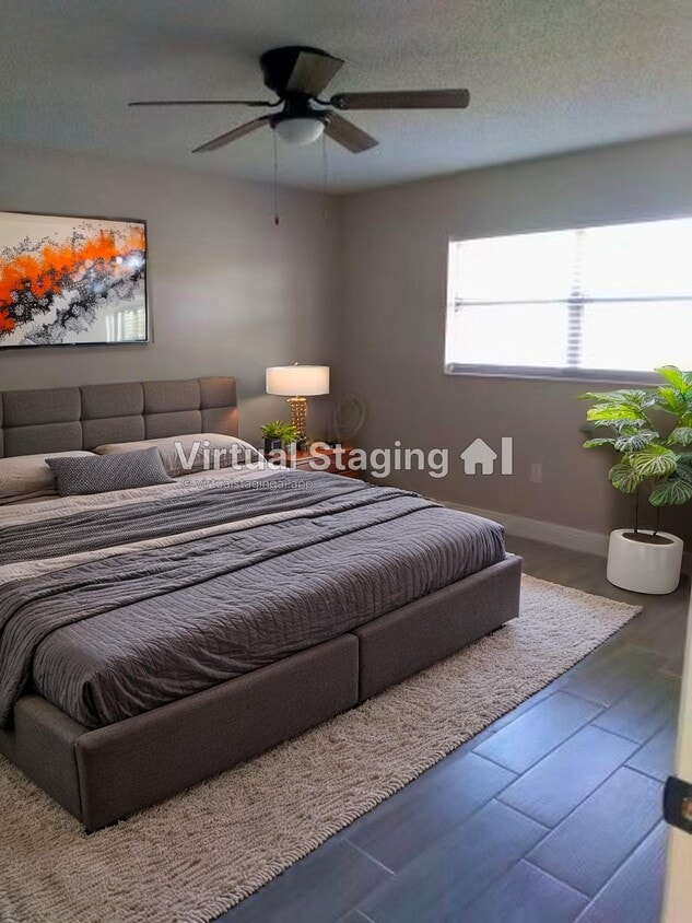 Photo - 320 Northeast Boulevard N (Saint Petersburg, FL)