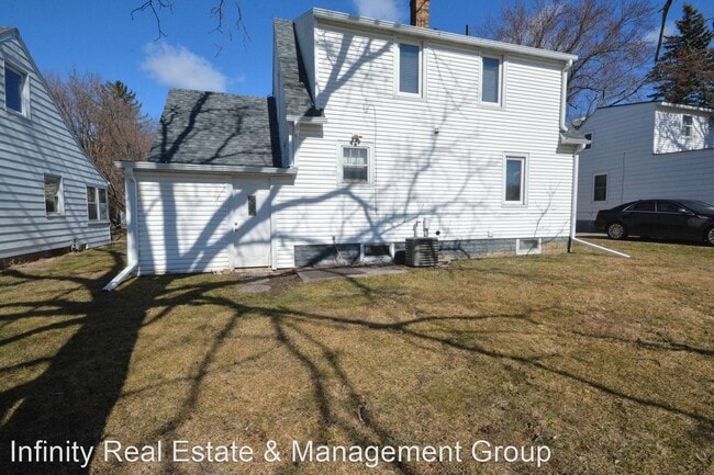 Building Photo - 3 br, 2 bath House - X1736 1st St SW