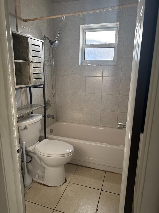 Foto del edificio - 3742 Belmont St