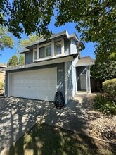Building Photo - 110 Republic Way