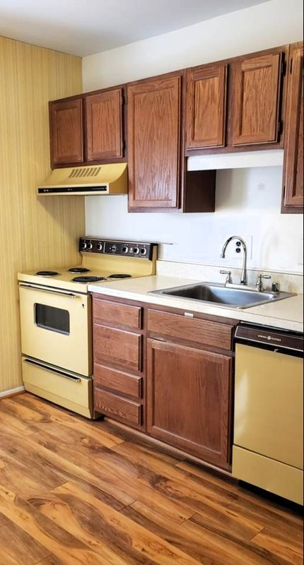 Foto del edificio - 6424 Whitwell Ct