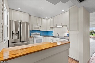 Building Photo - 1747 Pebble Beach Dr