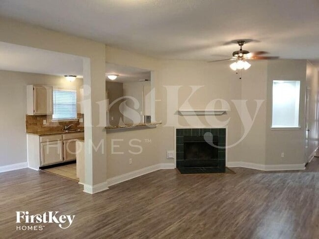 Building Photo - 3618 Nutwood Ln