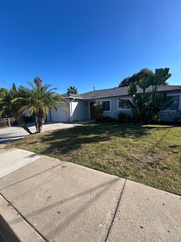 Primary Photo - Beautiful Remodeled 3 Bedroom 2 Bath Home,...