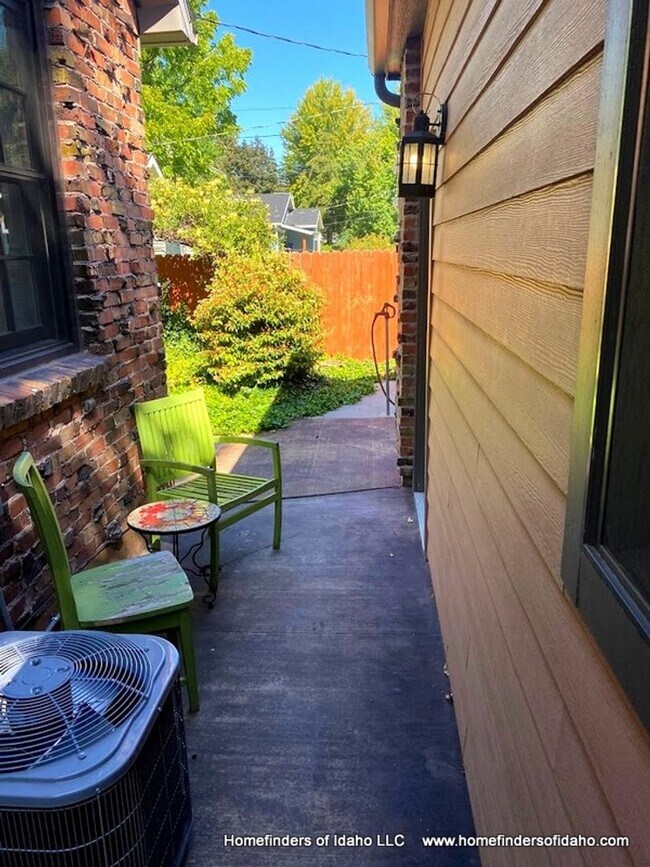 Foto del edificio - Charming North-end Loft Apartment!