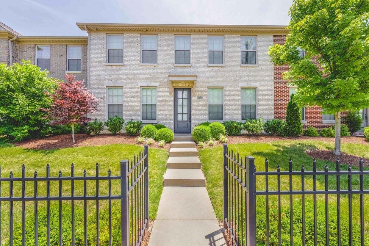 Foto principal - 3234 Beaumont Centre Cir