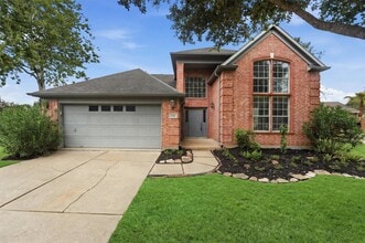 Building Photo - 818 Heather Park Ct