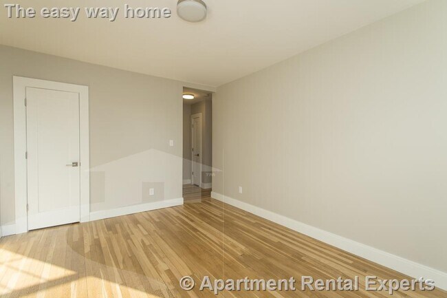 Foto del edificio - 288 Chestnut Hill Ave