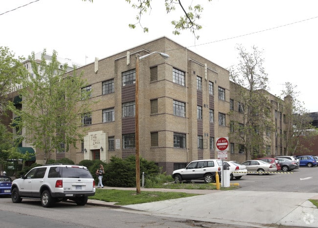 Building Photo - The Zell