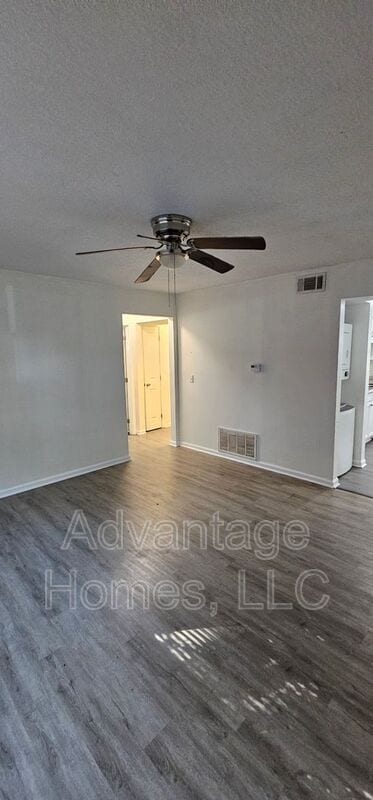 Building Photo - 702 N 70th St