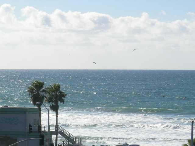 Foto principal - 1130 Elfin Forest Rd W