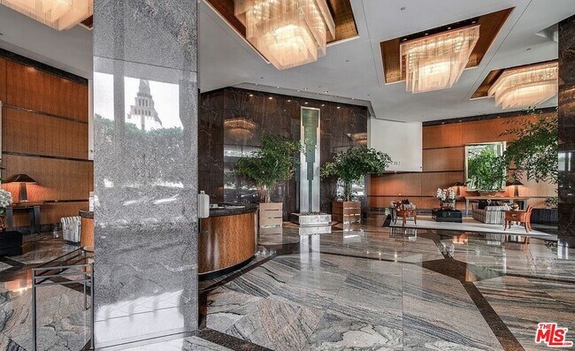 Building Photo - 10490 Wilshire Blvd