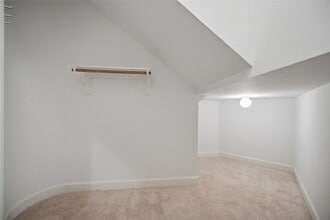 Building Photo - 11605 Main Birch Dr