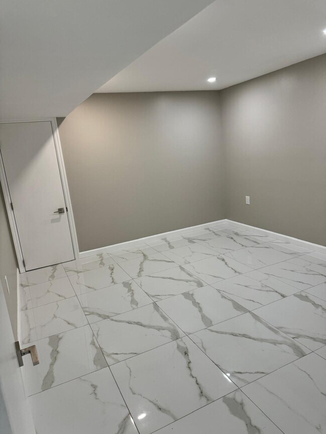 Foto del edificio - 12817 143rd St