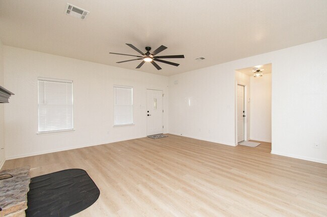 Foto del edificio - 2 Willow Ct