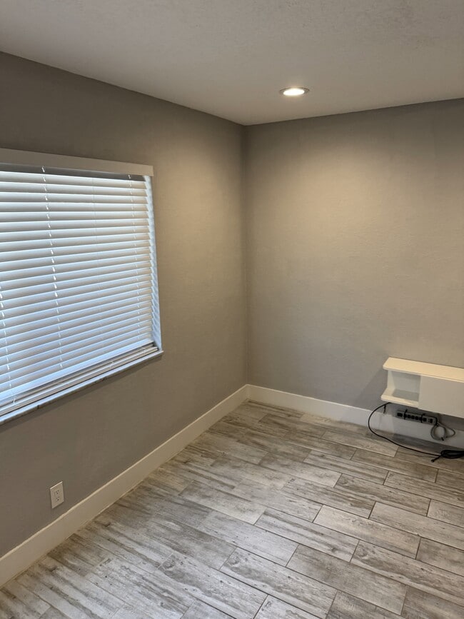 Building Photo - 4308 Seagrape Dr